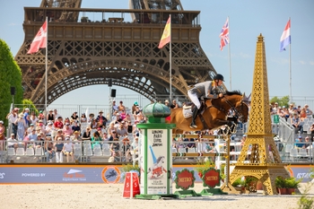 Olli Fletcher jumps a vital clear round to put Istanbul Warriors on top in an exciting Global Champions League contest at the Longines Global Champions Tour of Paris